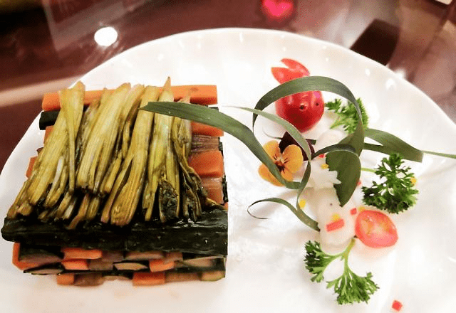 朋侪小聚饺子楼 鲅鱼饺子、贝勒烤肉 吃得心满足足:英亚官网首页(图5)
朋侪小聚饺子楼 鲅鱼饺子、贝勒烤肉 吃得心满足足:英亚官网首页(图5)