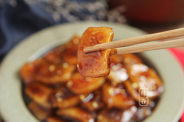 英亚官网首页|黑椒肉粒炒年糕的做法_黑椒肉粒炒年糕怎么做_泽瑞妈妈的菜谱(图3) 英亚官方网站