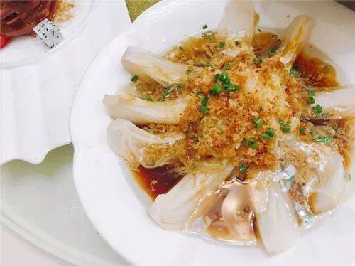 英亚官方网站_
美食优选：木瓜炒肉 蒸蛤蜊 糖醋鲤鱼 酸辣藕片的做法(图3)